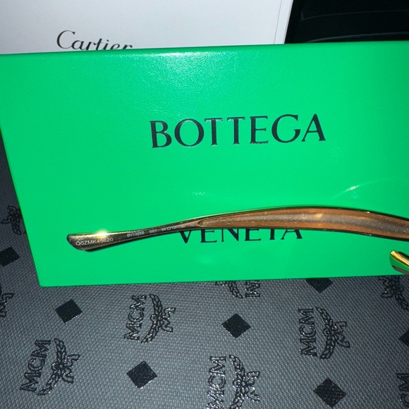 Bottega Veneta Sardine Sunglasses - Picture 4 of 8